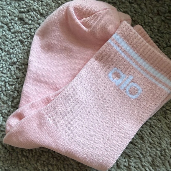 Alo Pink Crew Socks - Picture 5 of 5